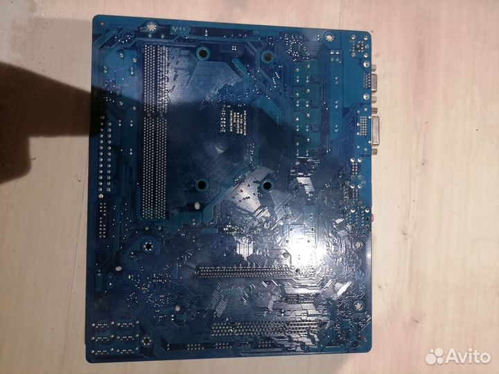 Материнская плата