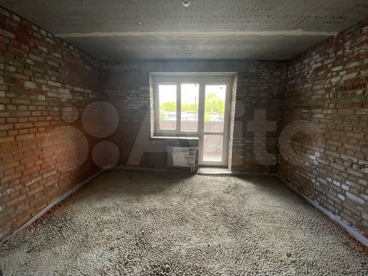 2-к. квартира, 70 м², 2/18 эт.