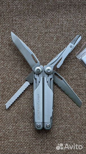Мультитул Leatherman Surge
