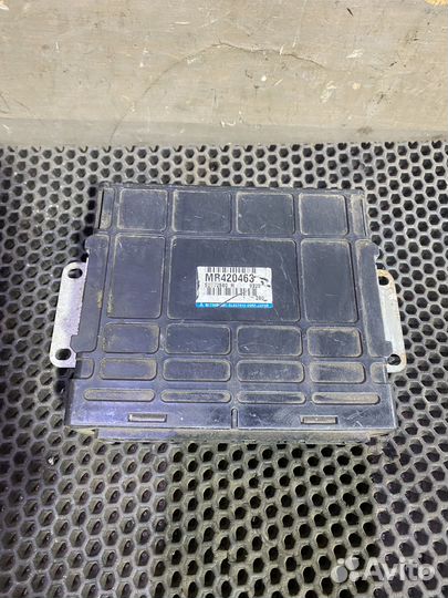 Эбу двигателя 4G64 Mitsubishi Grandis Chariot