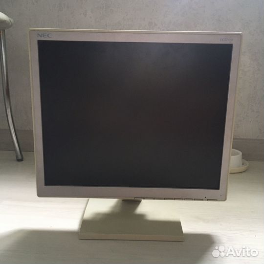 Монитор NEC