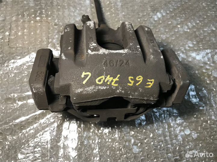 Суппорт тормозной задний левый Bmw 7-Series E65