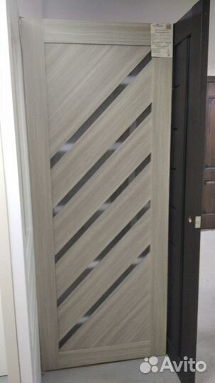 Дверь межкомнатная S28 (цвет на выбор)