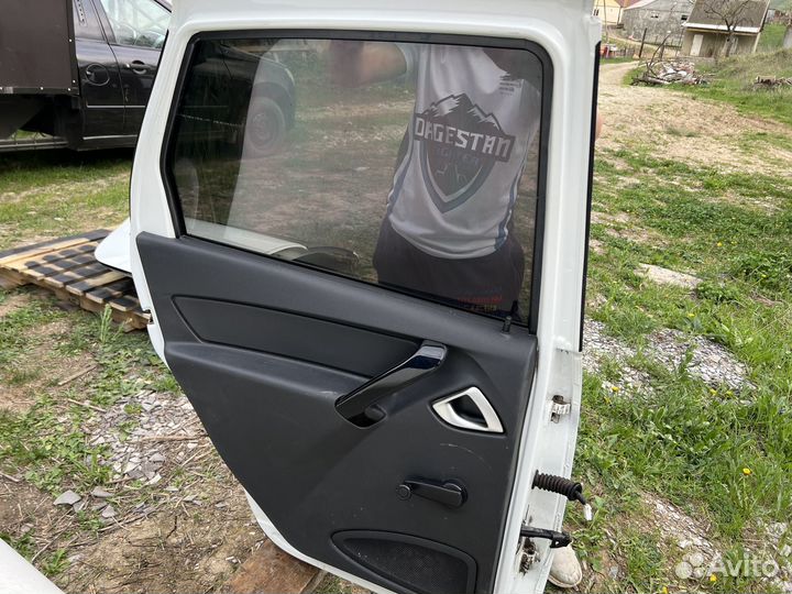 Двери задние на гранта 2020 г