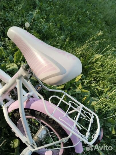 Детский велосипед четырехколесный 12