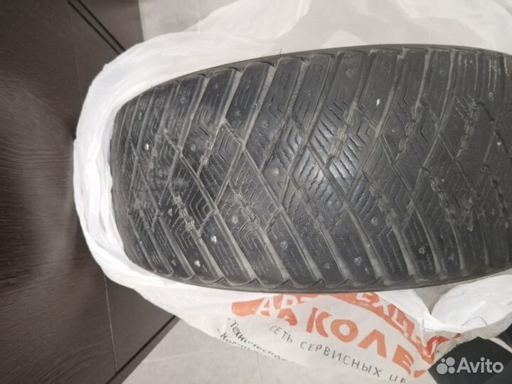 Goodyear Ultragrip Ice Arctic 225/50 R17 98T