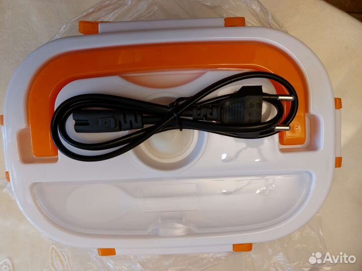 Контейнер для еды с подогревом