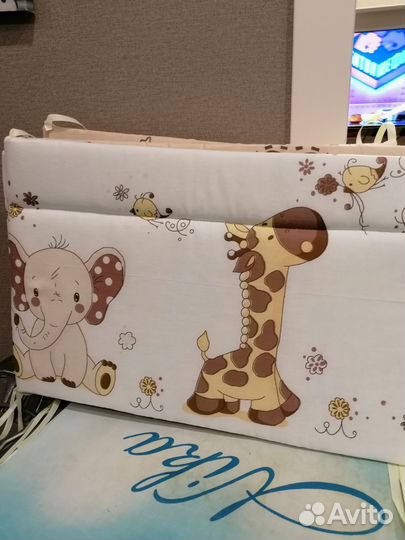 Продам бортики в кроватку детскую