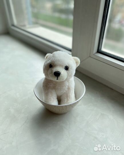 Мягка игрушка в пиале WWF белый медведь