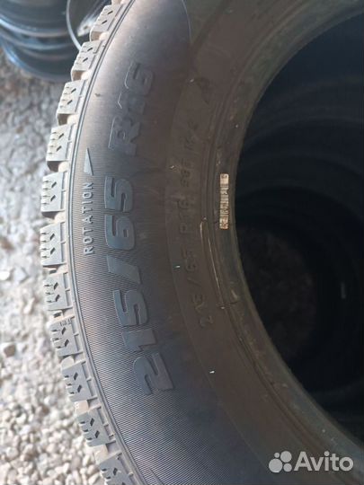 Formula Ice 215/65 R16