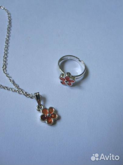 Набор(цепочка с подвеской и кольцо)