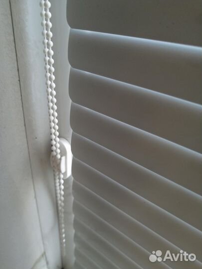 Жалюзи горизонтальные бу