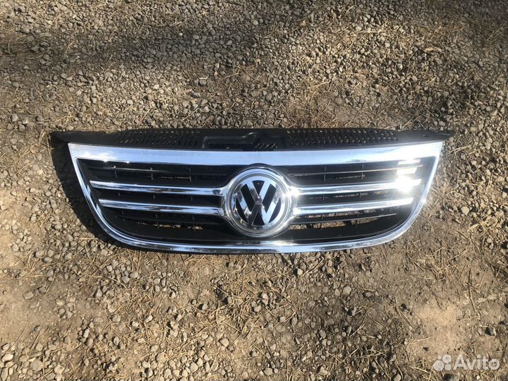 Решетка радиатора Volkswagen Tiguan 08-11
