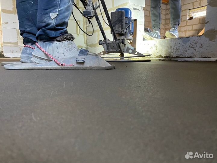 Стяжка пола полусухая