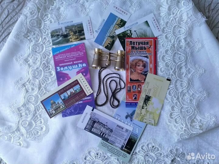 Бинокль театральный,компактный с цепочкой