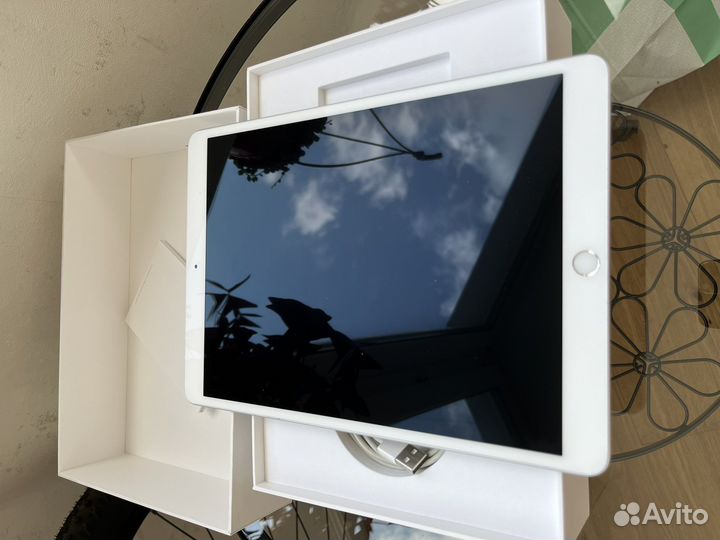 iPad air 2019 64 гб