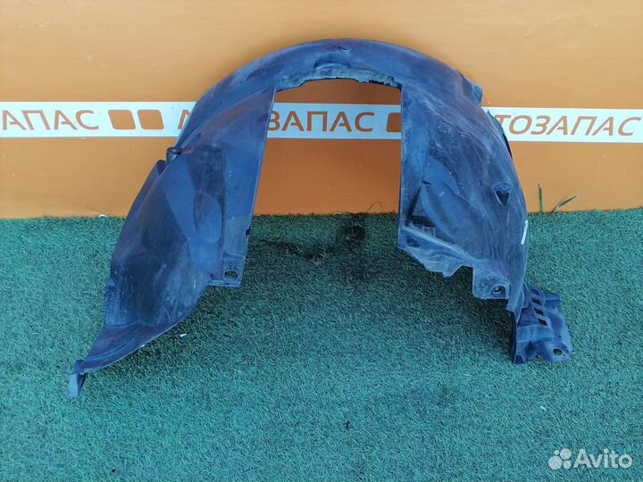 Подкрылок передний Renault Логан 2 Сандеро 2
