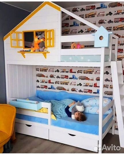 Новая детская кровать домик