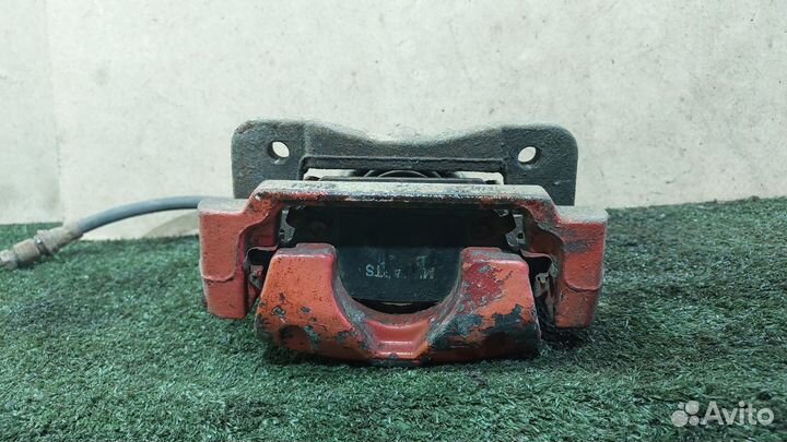 Суппорт тормозной задний левый LH2 4.6 STS 1