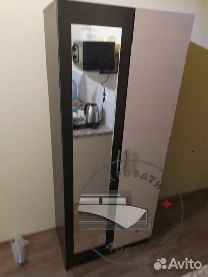 Шкаф распашной