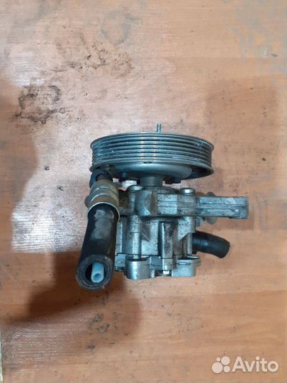 Насос гидроусилителя руля Volvo XC70 3 2008