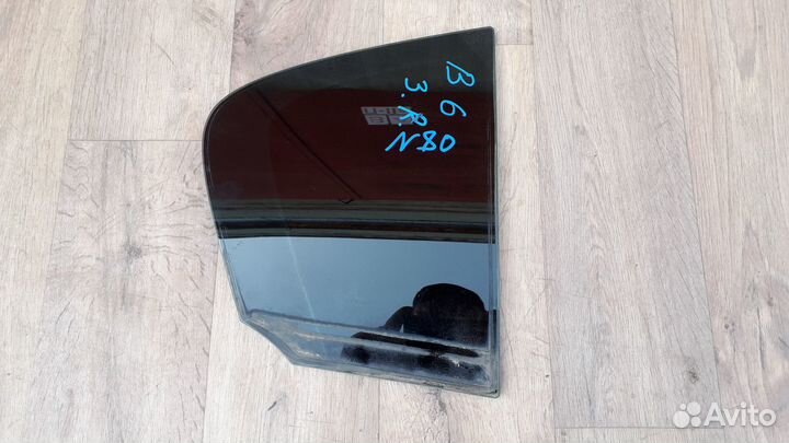 Стекло форточка двери задней правой №80 Passat B6