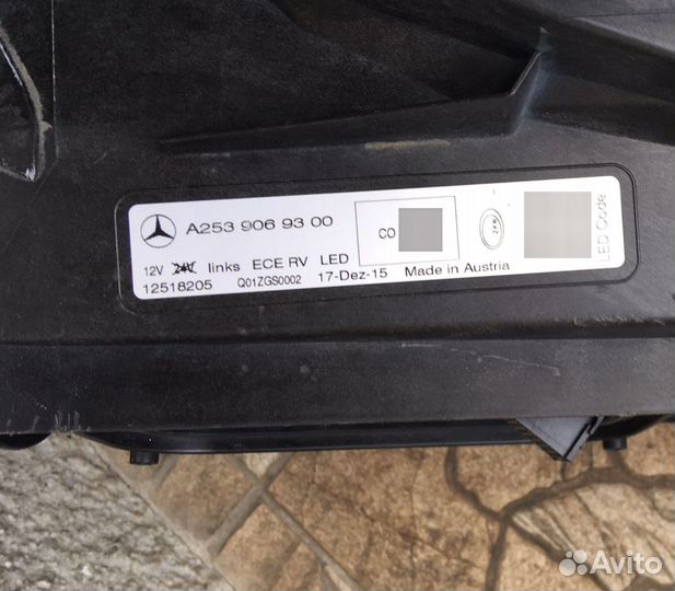 Передняя левая фара битая GLC X253 A2539069300