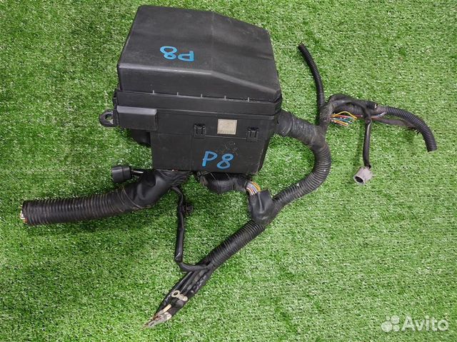 Блок предохранителей моторный Mitsubishi Lancer 1