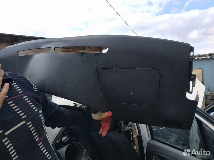 Панель торпедо Geely MK