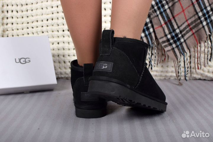 Ugg mini