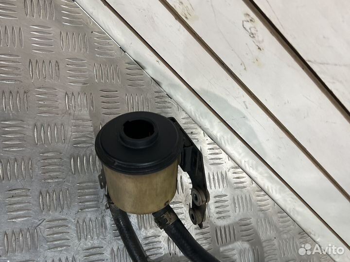 Бачок гур nissan primera p12