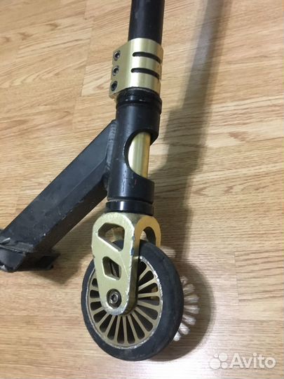 Трюковой самокат tech team horoshy