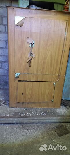 Сейф металлический