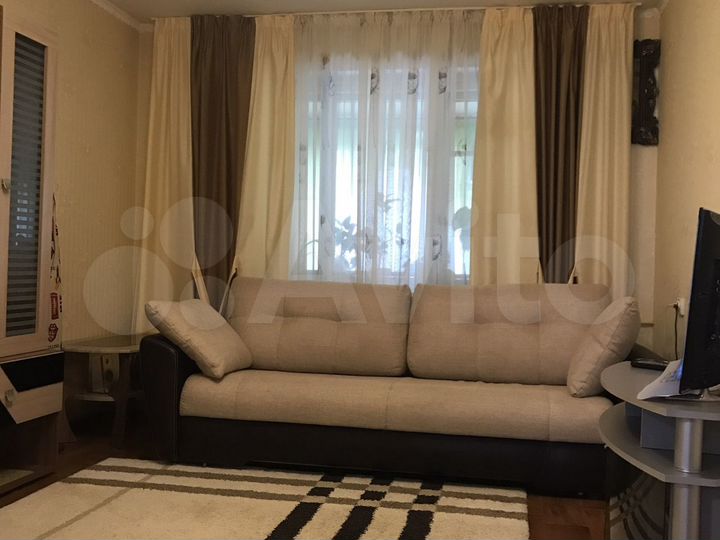 2-к. квартира, 65 м², 1/5 эт.