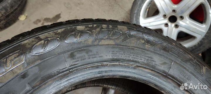 Goodyear Wrangler HP 255/60 R18