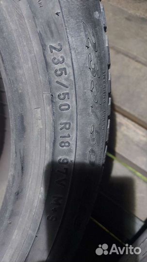 Pirelli Winter Ice Zero 235/50 R18 97V