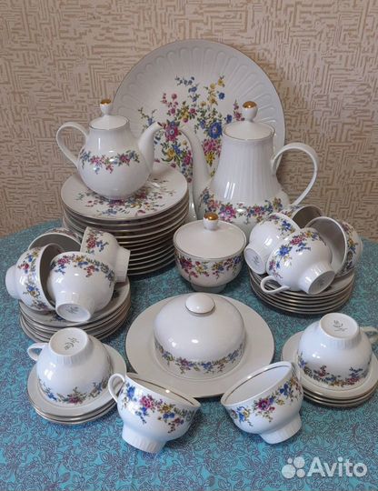 Сервиз кофейно-чайный ГДР, Henneberg 1777