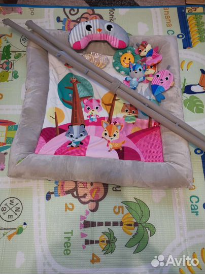 Развивающий коврик для новорожденного