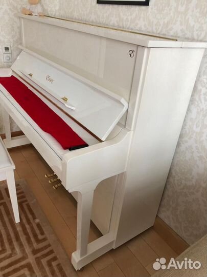 Пианино esseex by Steinway