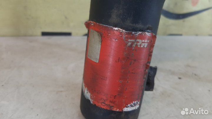 Амортизатор в сборе передний правый Skoda Octavia