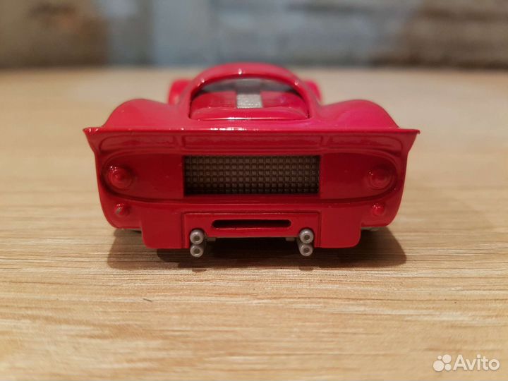 Ferrari 330 P4 (1967) 1.38