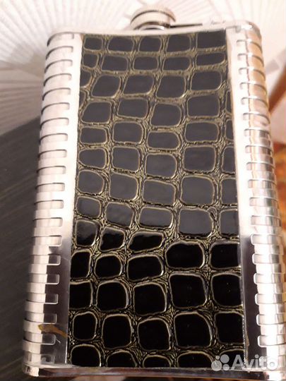 Подарочная фляжка для алкоголя