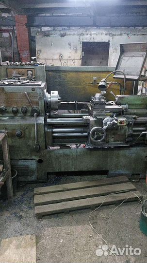 Токарный станок 16к20 рабочий.подключен со сверлам
