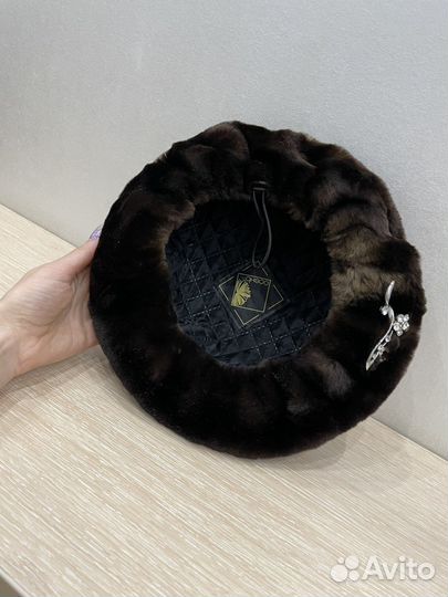 Меховая шапка женская