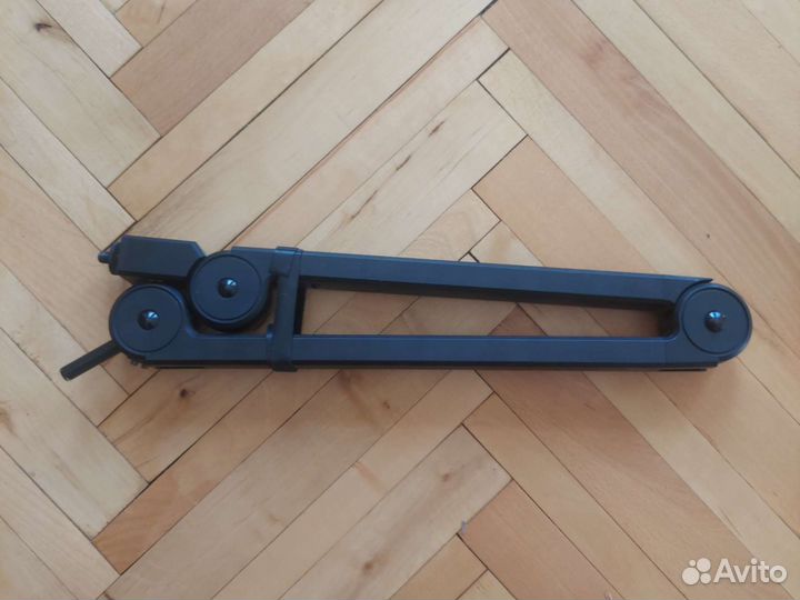 Микрофонная стойка пантограф