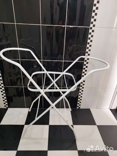 Подставка под ванну