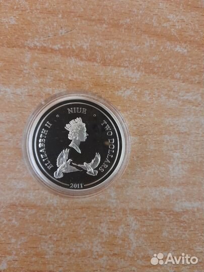 Продам Сувенирную Монету на счастье,elizabeth ll