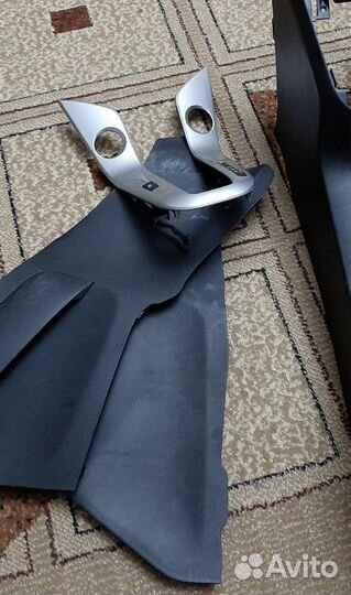 Консоль салона (кулисная часть) Chevrolet Cruze