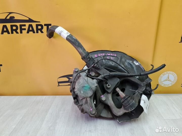 Кулак передний левый Mercedes-Benz E W211
