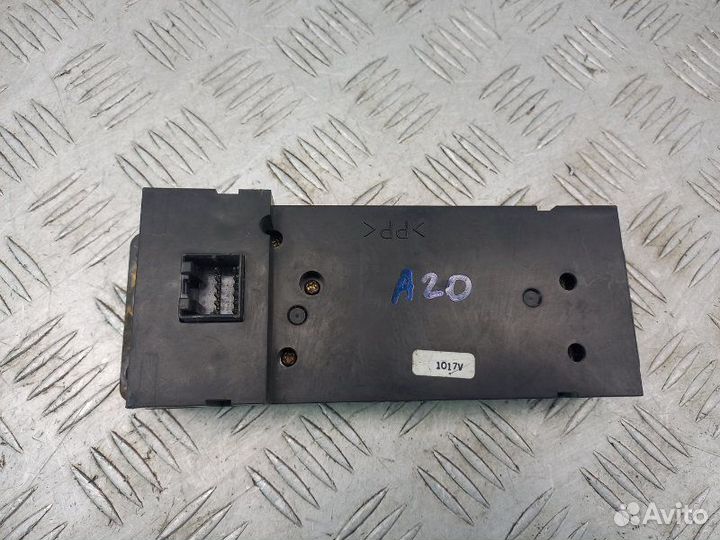 Блок управления печкой задний Mazda Bongo Friendee